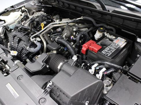 Certified 2024 Nissan Altima 2.5 SV FWD image 12