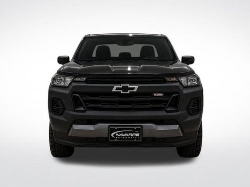Used 2024 Chevrolet Colorado Trail Boss w/ LPO, Dark Essentials Package AWD/4WD image 3