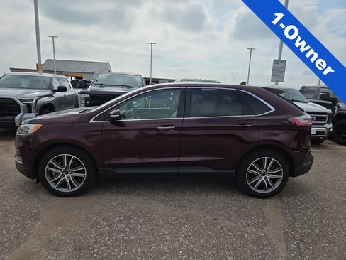 Used 2024 Ford Edge Titanium w/ Equipment Group 301A AWD/4WD image 2