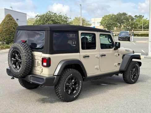 Used 2022 Jeep Wrangler Unlimited Sport AWD/4WD image 5