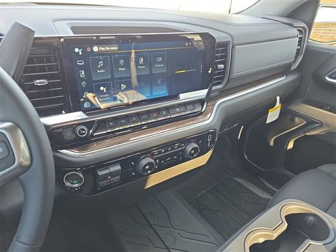 New 2026 Chevrolet Silverado 1500 LT w/ All Star Edition Plus image 21