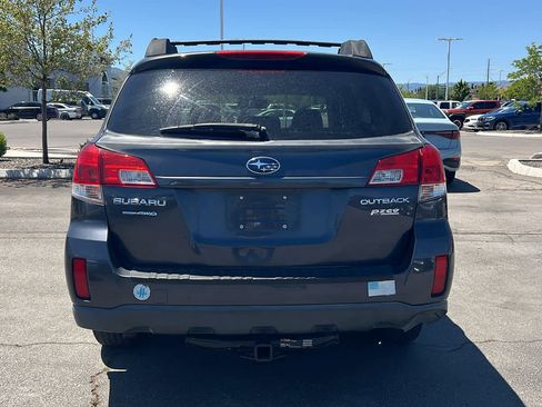 Used 2011 Subaru Outback 2.5i Premium w/ All-Weather Pkg AWD/4WD image 6