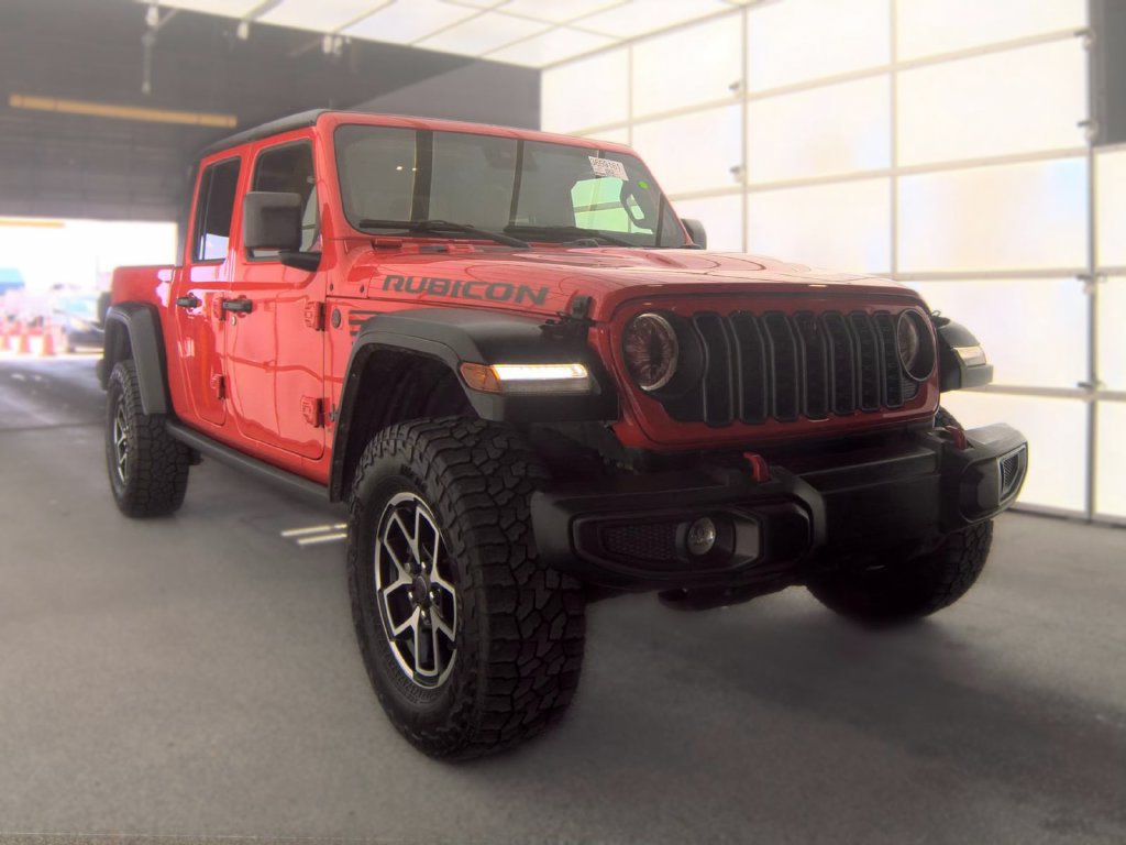 Used 2024 Jeep Gladiator Rubicon w/ Technology Group AWD/4WD image 3