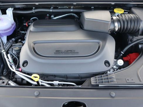 New 2026 Chrysler Pacifica Select image 20