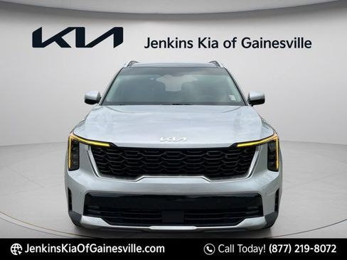 Used 2025 Kia Sorento EX w/ EX Panoramic Sunroof Package FWD image 2