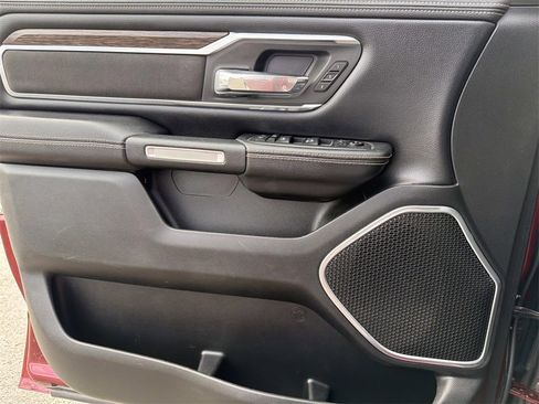 Used 2019 RAM 1500 Laramie image 20