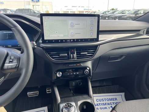 Certified 2023 Ford Escape ST-Line Select w/ Tech Pack #2 image 10