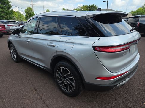 Used 2020 Lincoln Corsair AWD w/ Equipment Group 101A image 5