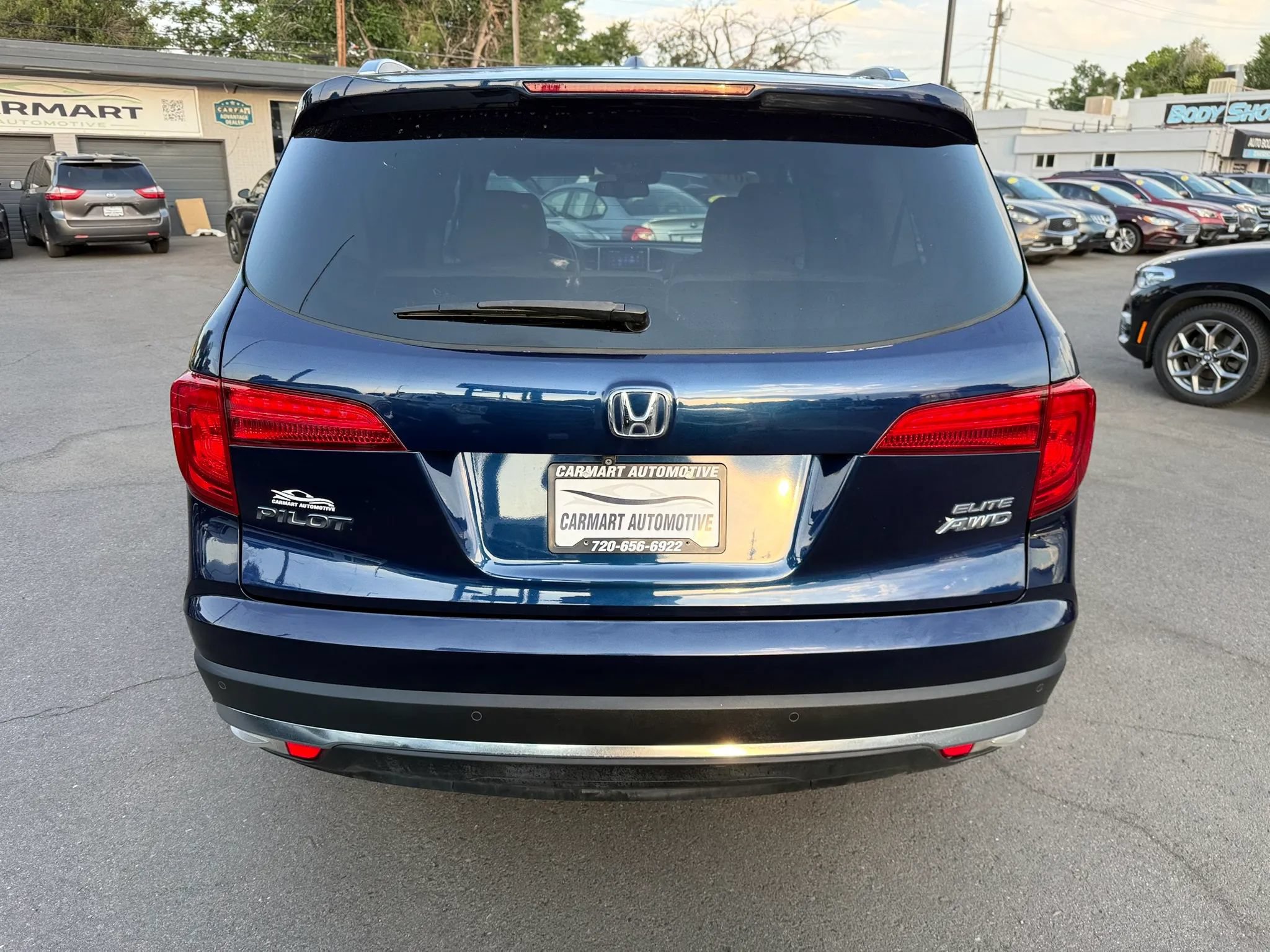 Used 2017 Honda Pilot Elite image 8