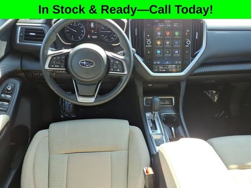 Certified 2023 Subaru Ascent Premium w/ Convenience Package AWD/4WD image 9
