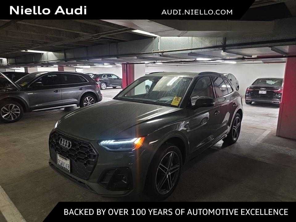 Used 2023 Audi Q5 e Prestige w/ Prestige Package AWD/4WD image 1