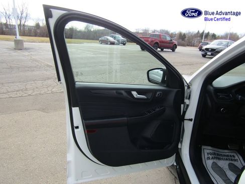 Certified 2023 Ford Escape ST-Line Select w/ Tech Pack #2 AWD/4WD image 28