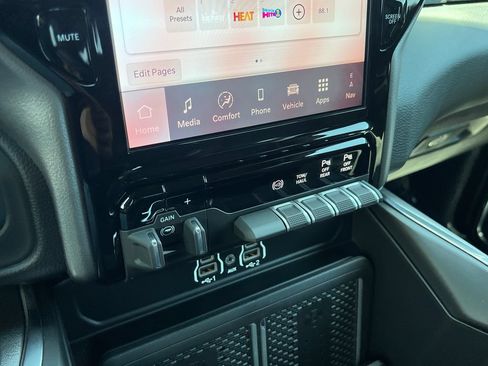 New 2026 RAM 2500 Laramie w/ Sport Appearance Package AWD/4WD image 26