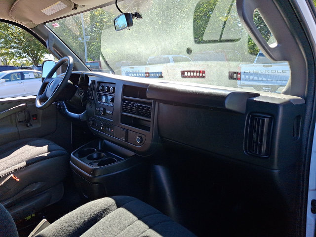 Certified 2025 GMC Savana 2500 w/ Driver Convenience Package RWD image 24