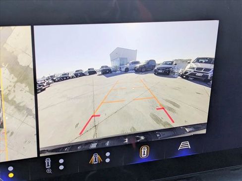 Used 2026 Chevrolet Equinox LT w/ Safety and Technology Package image 14