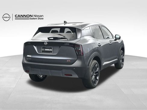 New 2026 Nissan Kicks SR w/ SR Premium Package FWD image 8