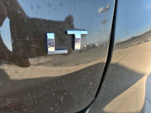 Used 2023 Chevrolet Equinox LT image 23