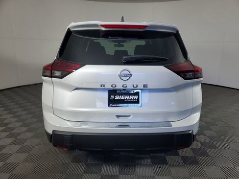 New 2026 Nissan Rogue SV FWD image 5