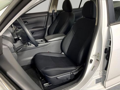 Used 2025 Nissan Sentra S FWD image 20