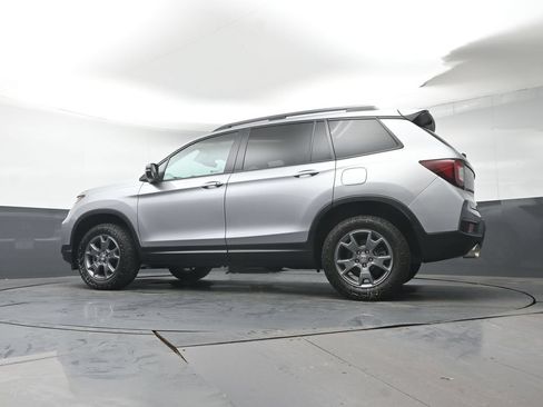 Certified 2024 Honda Passport TrailSport image 32