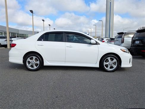 Used 2012 Toyota Corolla S image 3