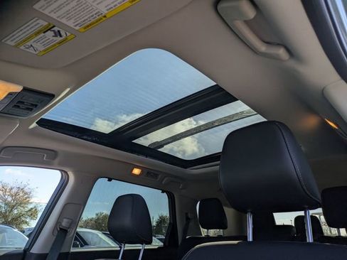 New 2026 Nissan Pathfinder Platinum image 16