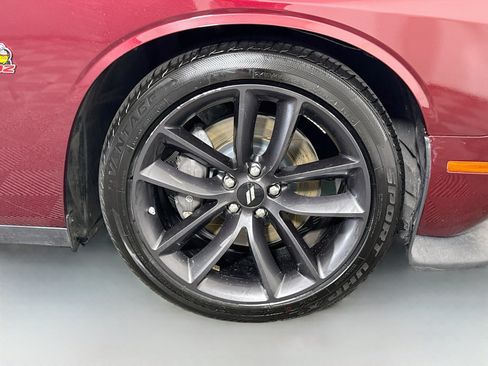 Used 2019 Dodge Challenger R/T Scat Pack RWD image 30