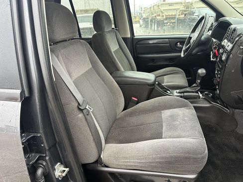 Used 2007 GMC Envoy SLE image 10