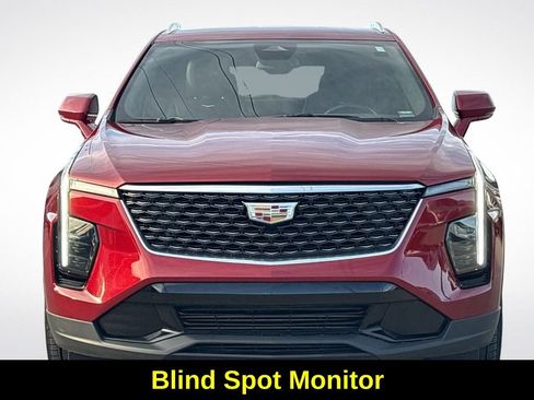 Used 2024 Cadillac XT4 Premium Luxury image 13