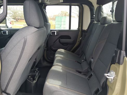 New 2026 Jeep Gladiator Sport image 12