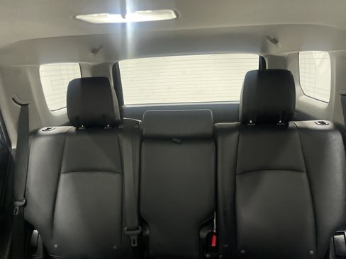 Used 2022 Toyota 4Runner Limited image 11