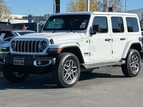 New 2026 Jeep Wrangler Sahara image 7