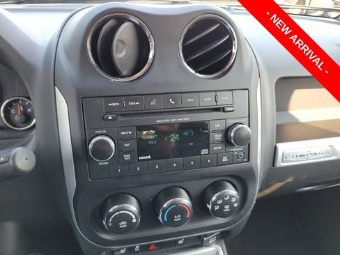 Used 2017 Jeep Compass High Altitude AWD/4WD image 10