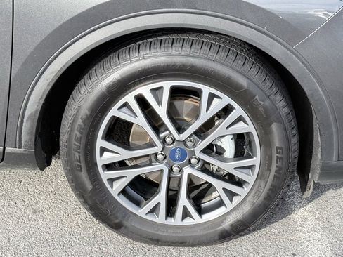 Used 2020 Ford Escape SEL image 31