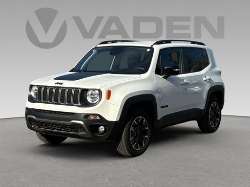 Used 2023 Jeep Renegade Latitude image 23