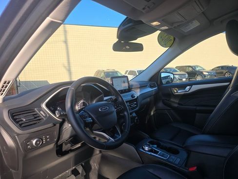 Used 2022 Ford Escape SEL image 12
