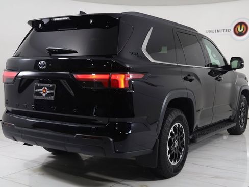 Used 2024 Toyota Sequoia Limited image 3