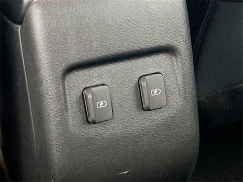 Used 2024 Nissan Kicks SR image 31