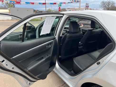 Used 2014 Toyota Corolla S image 15