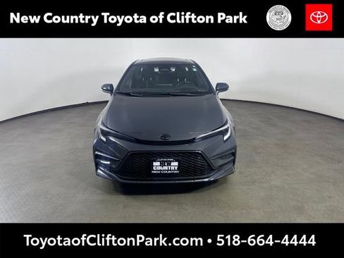 Used 2024 Toyota Corolla SE w/ SE Premium Package FWD image 8