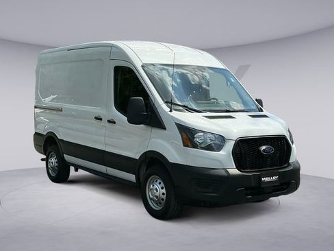Used 2023 Ford Transit 250 Medium Roof AWD image 7