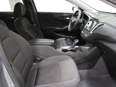 Used 2024 Chevrolet Malibu LT image 22