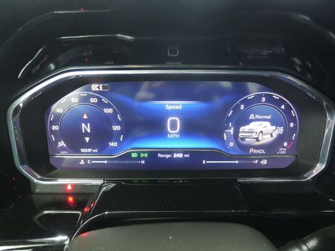 Used 2025 Chevrolet Silverado 1500 LT image 13