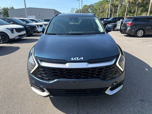 Certified 2025 Kia Sportage EX w/ EX Premium Package AWD/4WD image 2