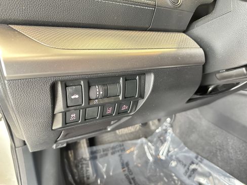 Used 2019 Subaru Legacy 2.5i Premium image 25