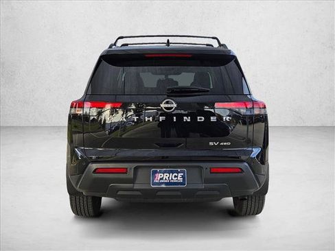 Used 2022 Nissan Pathfinder SV image 6