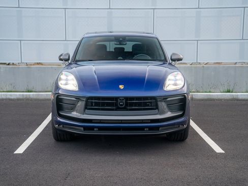 Certified 2026 Porsche Macan Turbo AWD/4WD image 6
