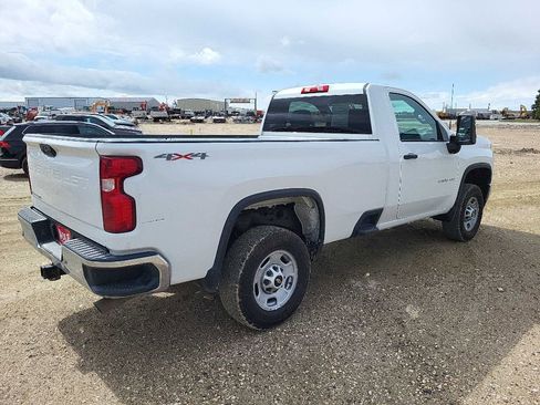Used 2021 Chevrolet Silverado 2500 W/T w/ WT Convenience Package AWD/4WD image 2
