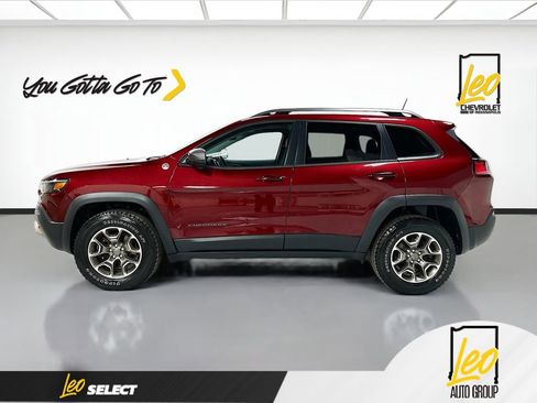 Used 2020 Jeep Cherokee Trailhawk w/ Cold Weather Group image 8