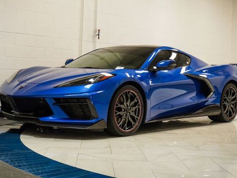 Used 2022 Chevrolet Corvette Stingray Preferred Cpe w/ Z51 Performance Package RWD image 4